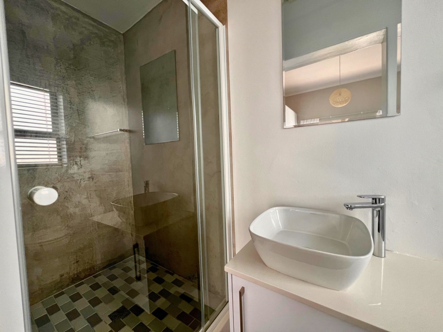 5 Bedroom Property for Sale in Myburgh Park Western Cape